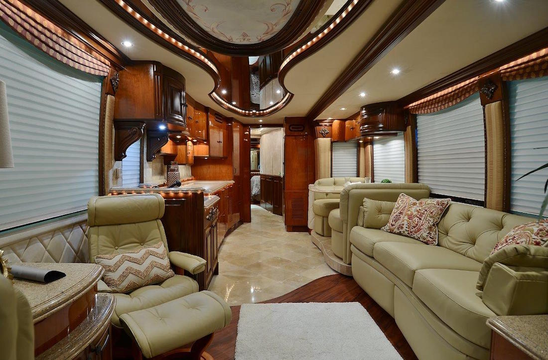 2004 Prevost Liberty XLII For Sale