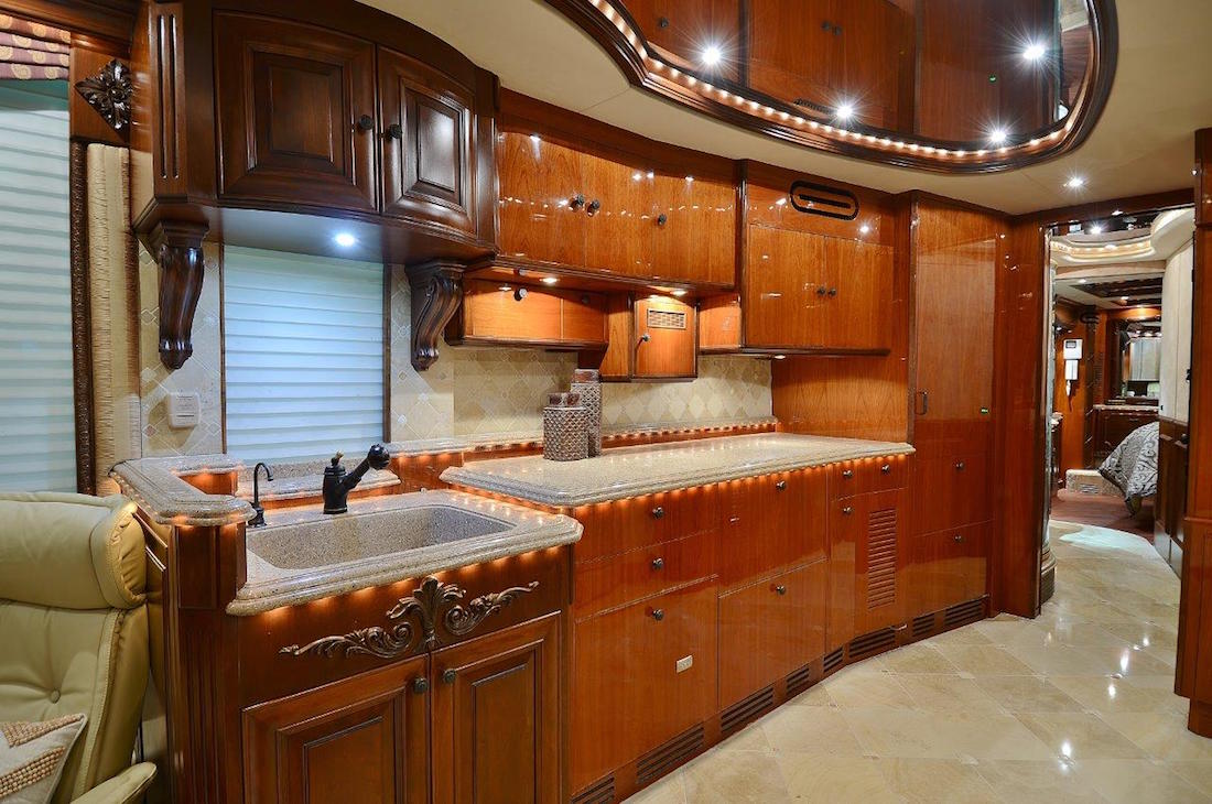 2004 Prevost Liberty XLII For Sale