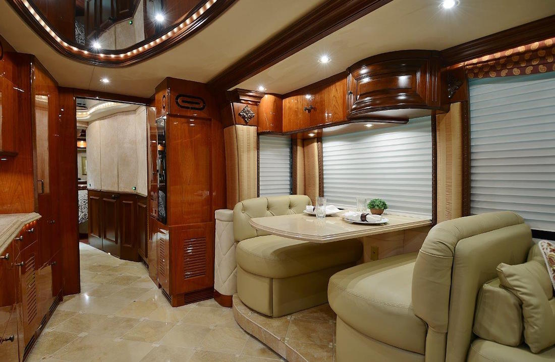 2004 Prevost Liberty XLII For Sale