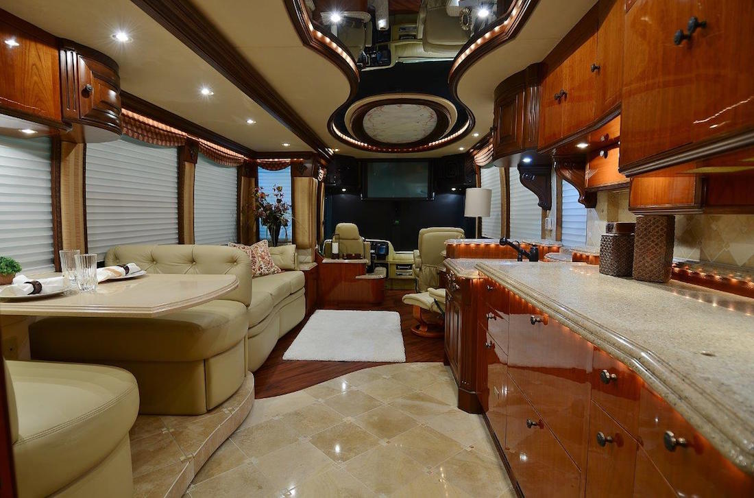 2004 Prevost Liberty XLII For Sale