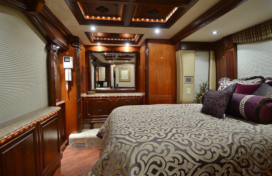 2004 Prevost Liberty XLII For Sale