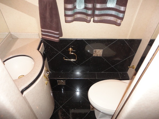 2004 Prevost Marathon H3-45 For Sale