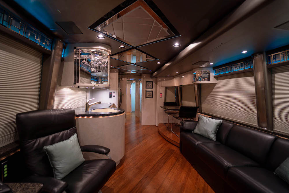 2004 Prevost Marathon H3-45 For Sale