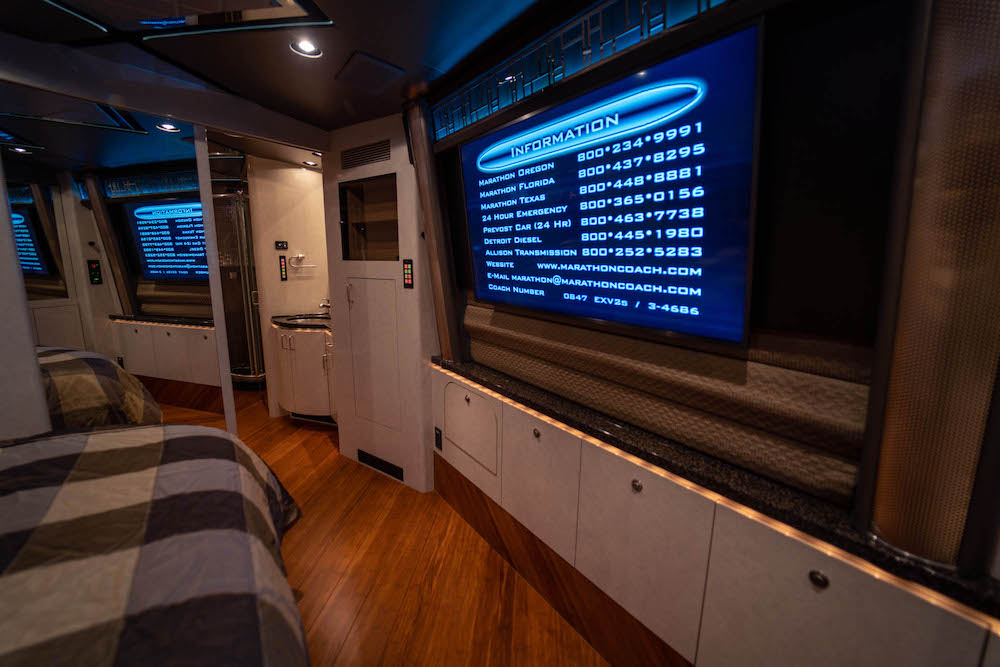 2004 Prevost Marathon H3-45 For Sale