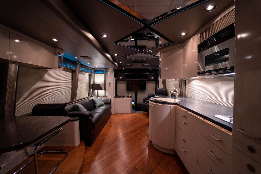 2004 Prevost Marathon H3-45 For Sale