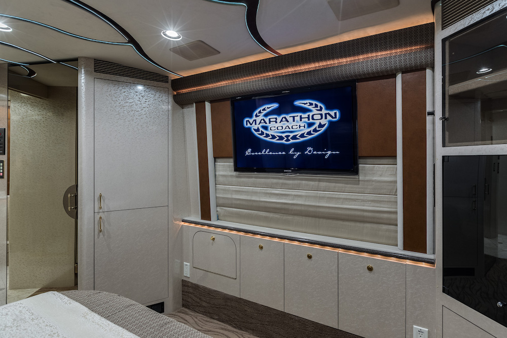 2004 Prevost Marathon H3-45 For Sale