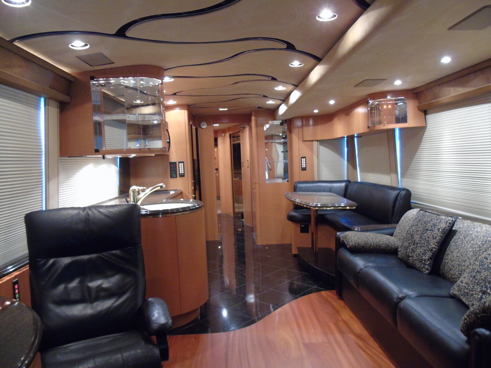 2004 Prevost Marathon H3-45 For Sale