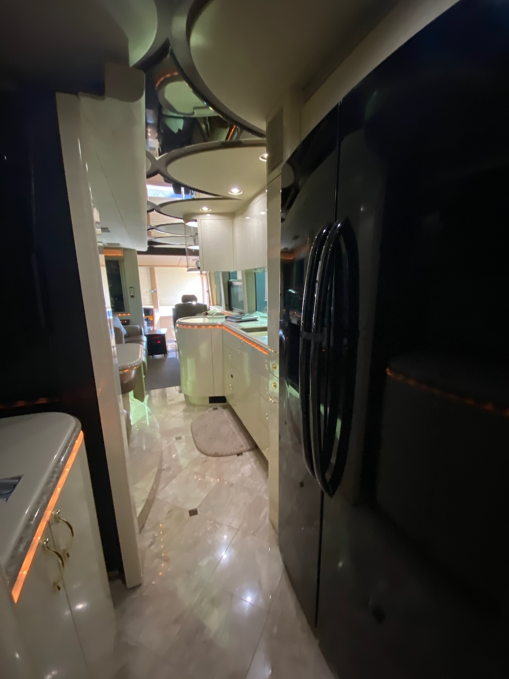 2004 Prevost Marathon XLII For Sale
