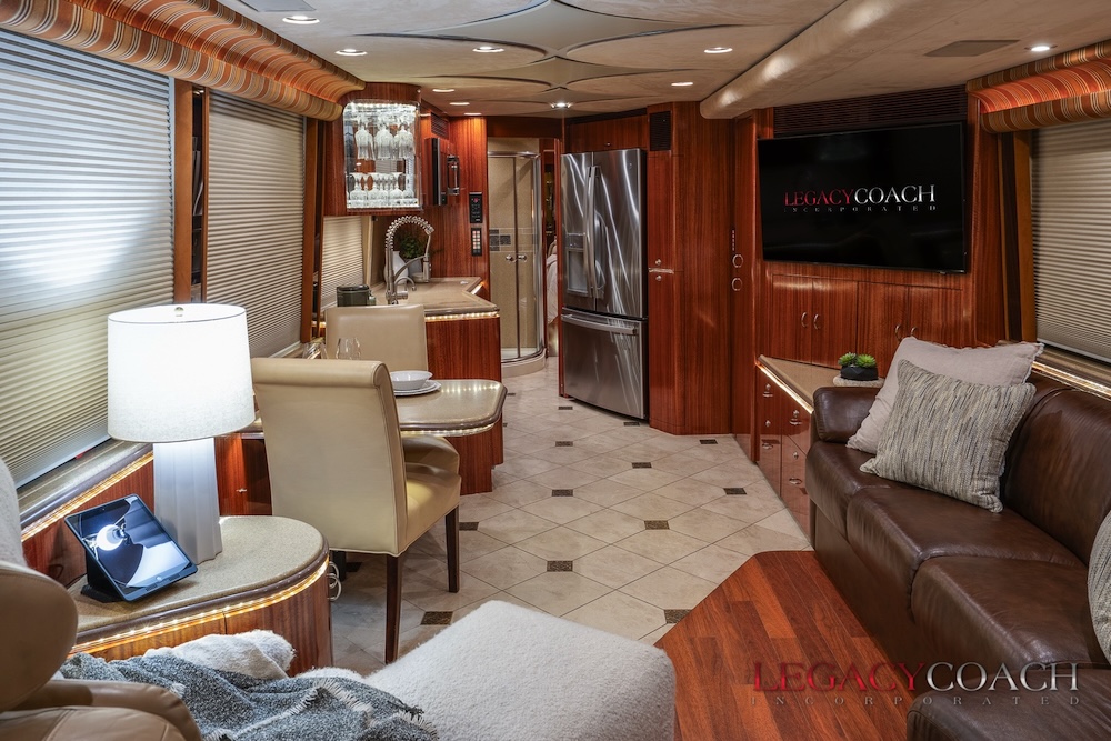 2004 Prevost Marathon XLII For Sale