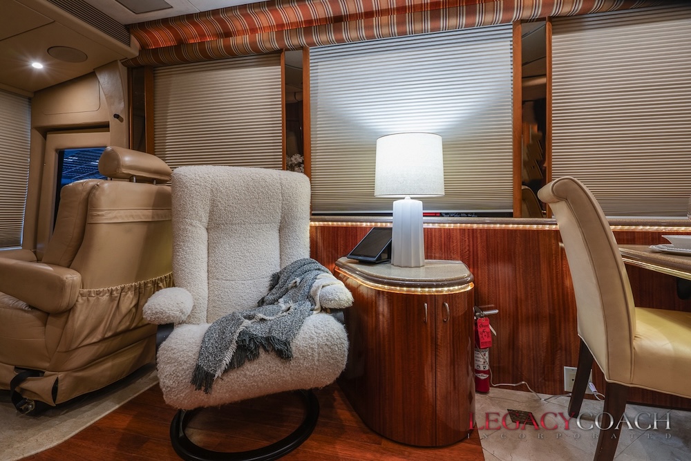 2004 Prevost Marathon XLII For Sale