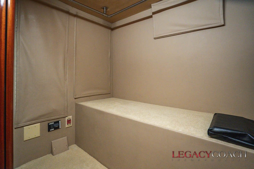 2004 Prevost Marathon XLII For Sale