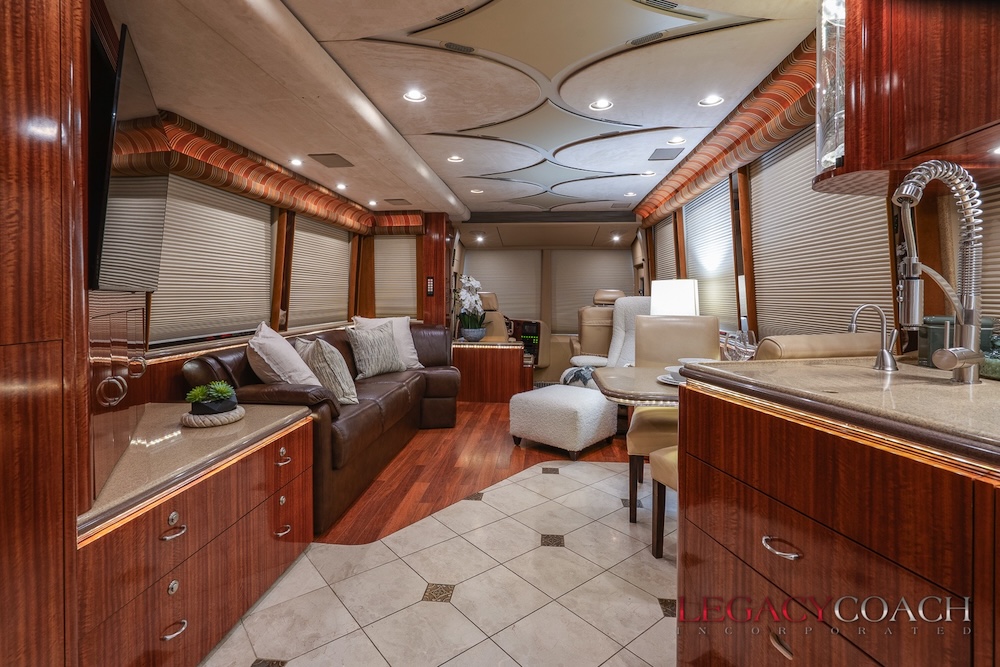 2004 Prevost Marathon XLII For Sale