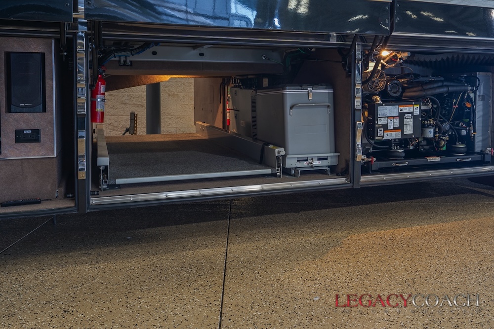 2004 Prevost Marathon XLII For Sale