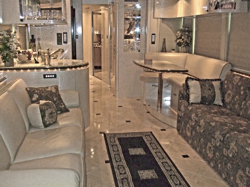 2004 Prevost Marathon XLII For Sale
