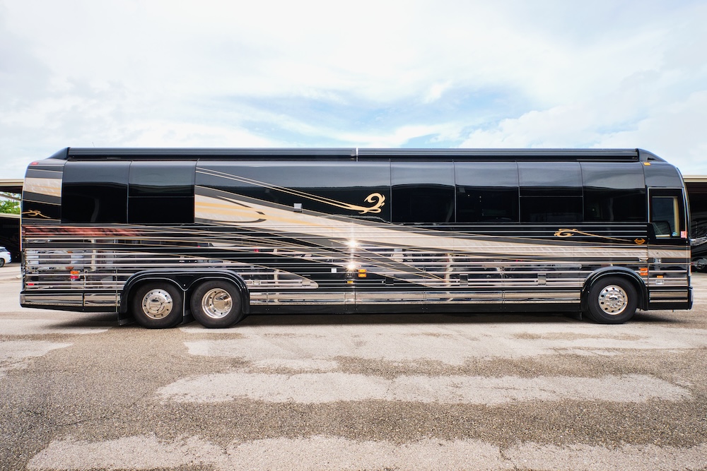 2004 Prevost Marathon XLII For Sale