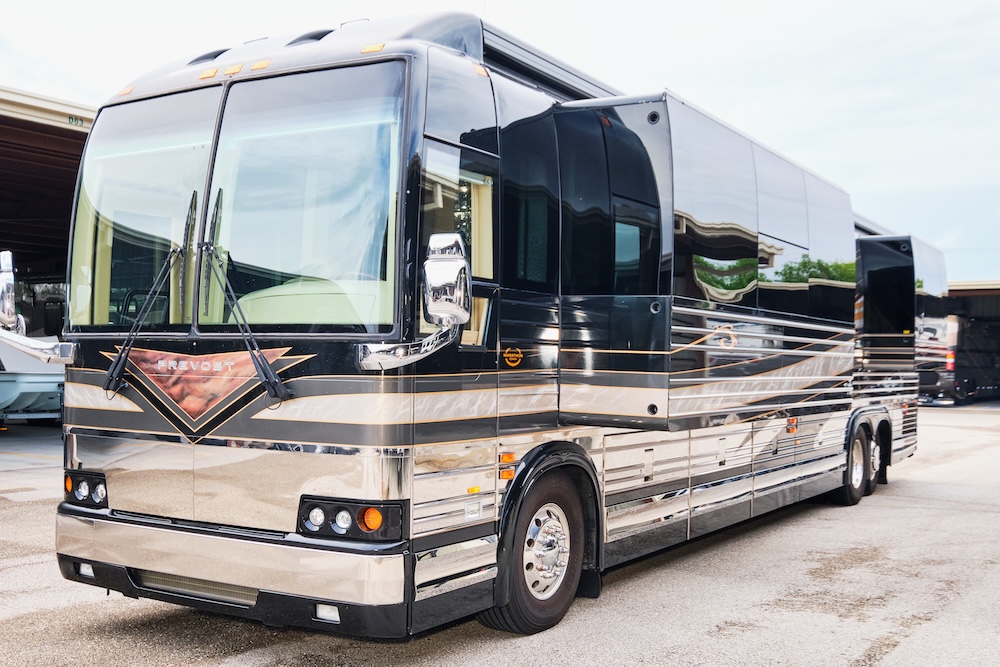 2004 Prevost Marathon XLII For Sale