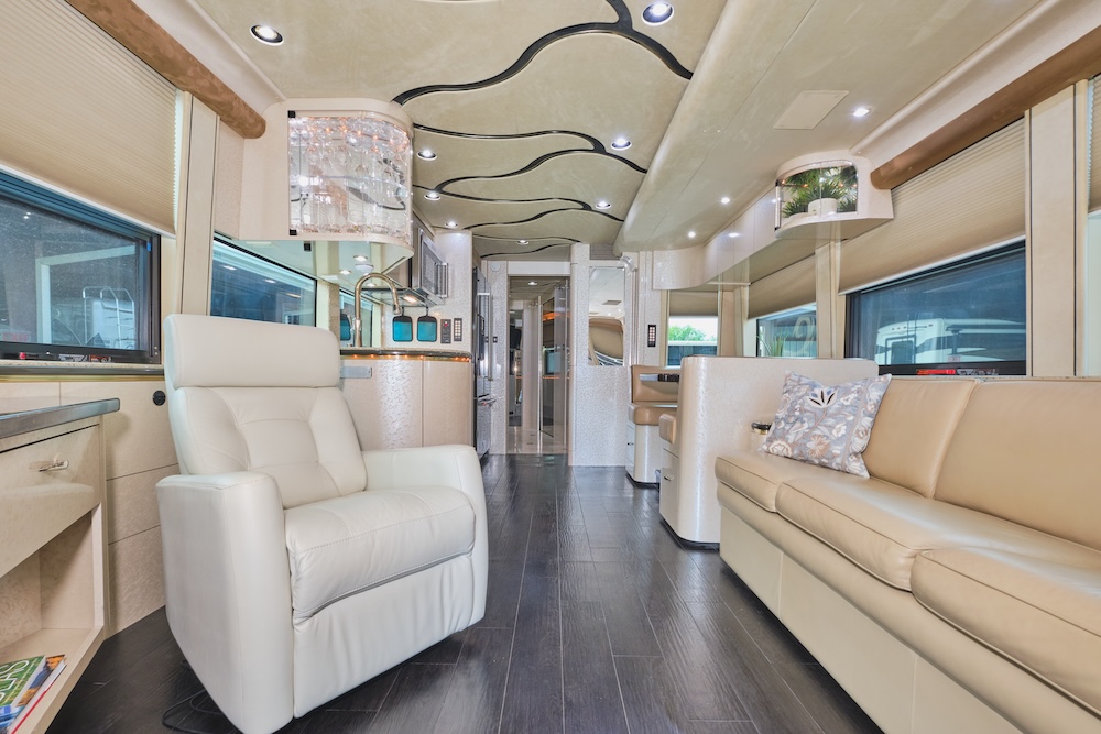 2004 Prevost Marathon XLII For Sale