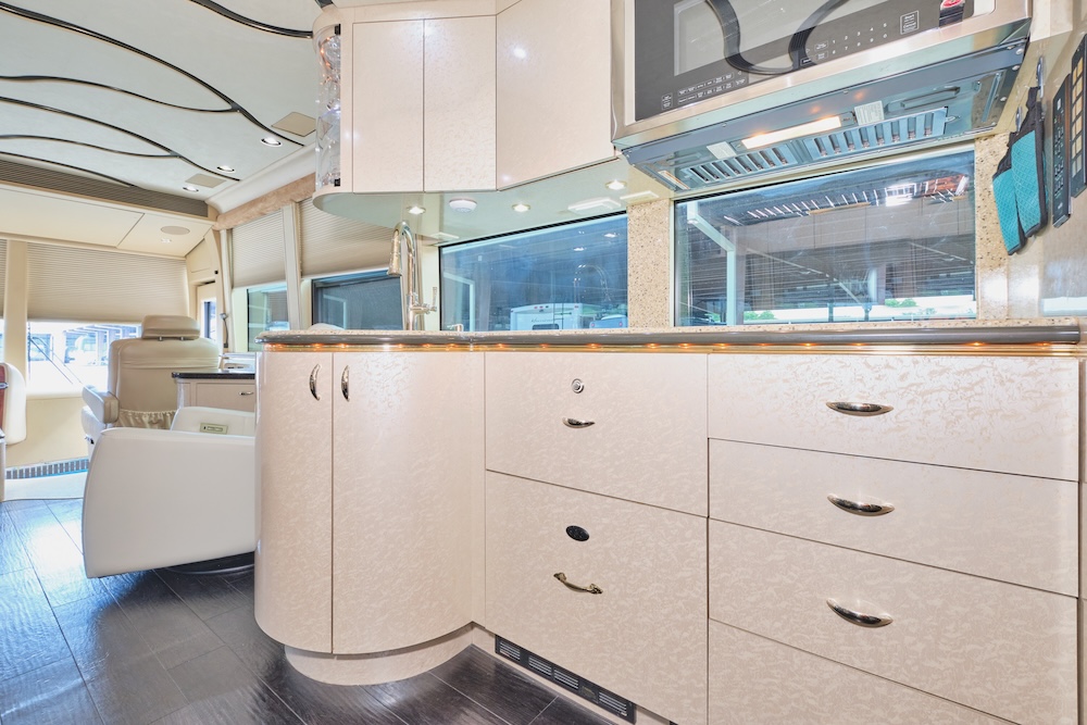 2004 Prevost Marathon XLII For Sale