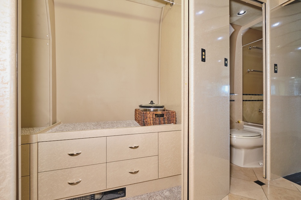 2004 Prevost Marathon XLII For Sale