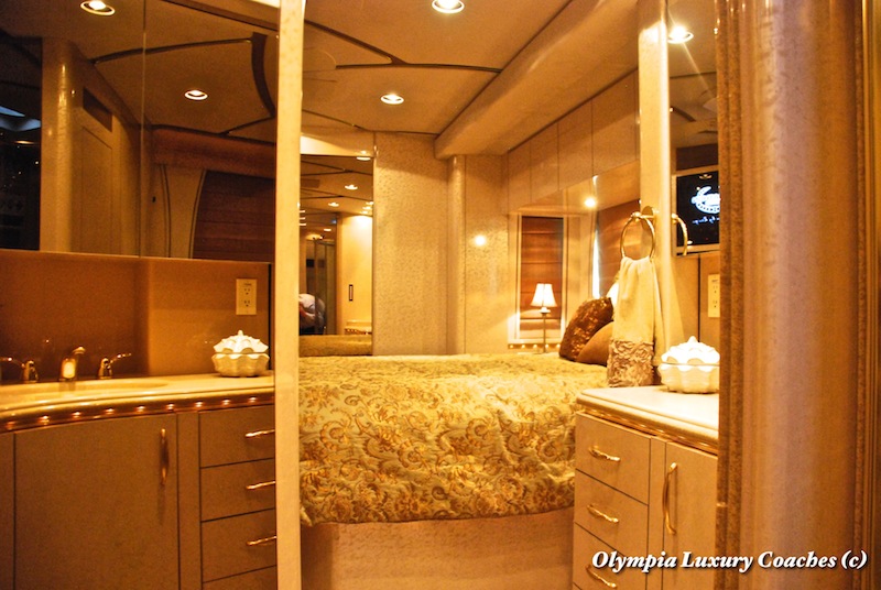 2004 Prevost Marathon XLII For Sale
