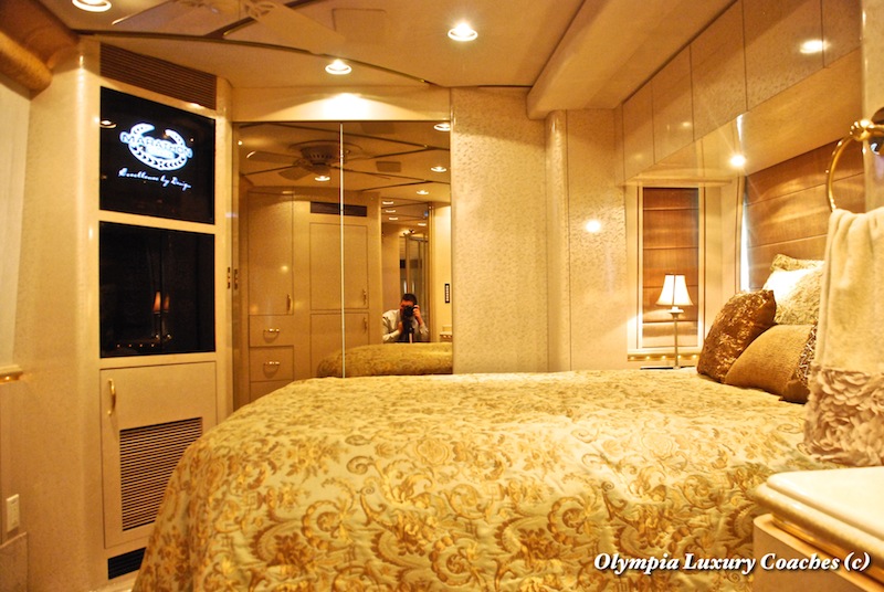 2004 Prevost Marathon XLII For Sale