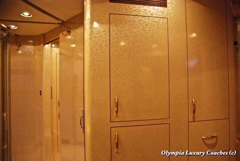 2004 Prevost Marathon XLII For Sale