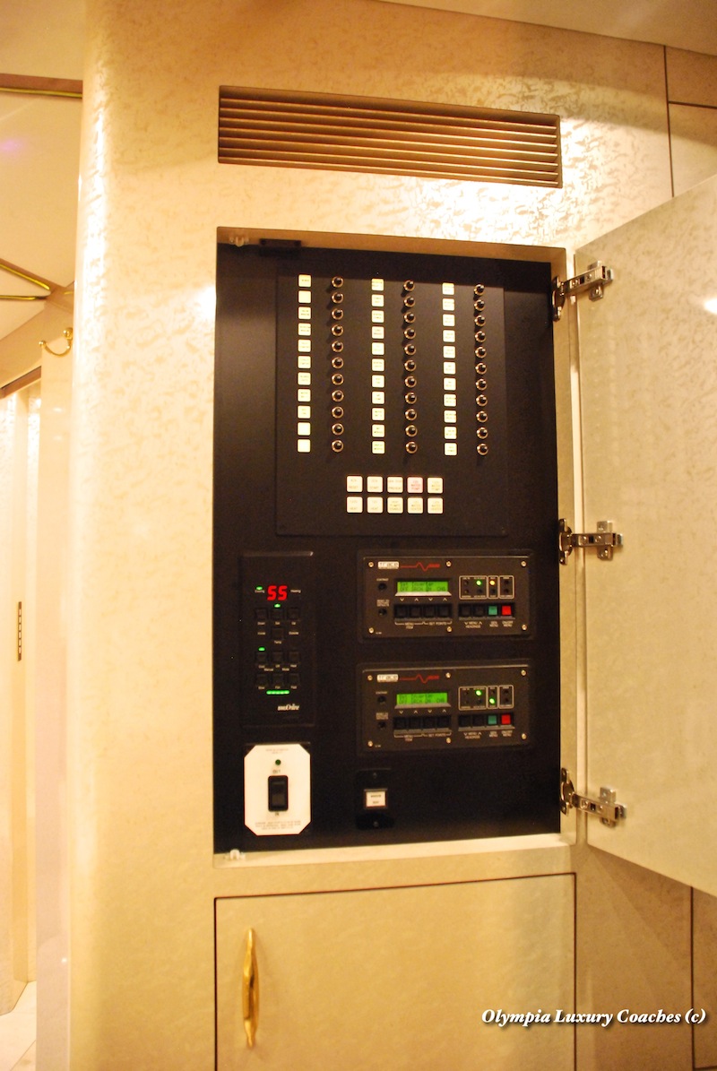 2004 Prevost Marathon XLII For Sale