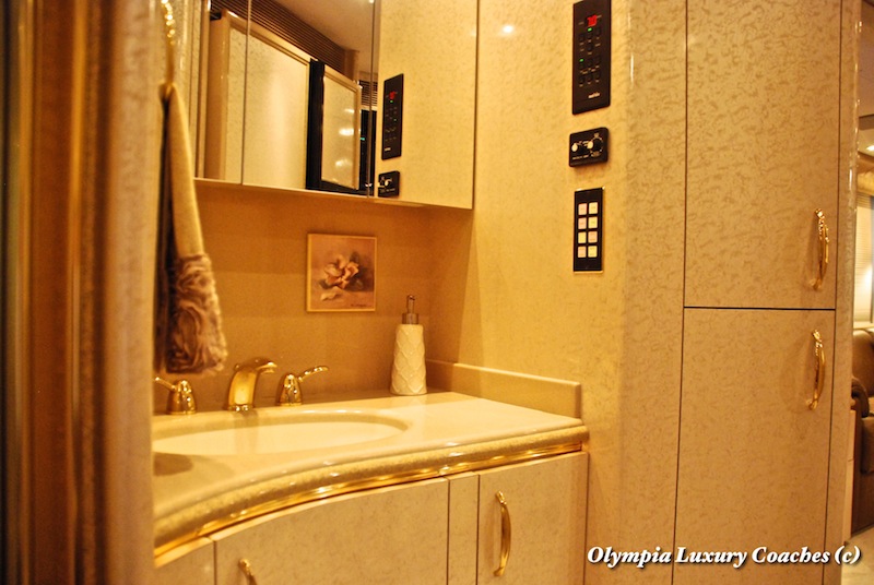 2004 Prevost Marathon XLII For Sale