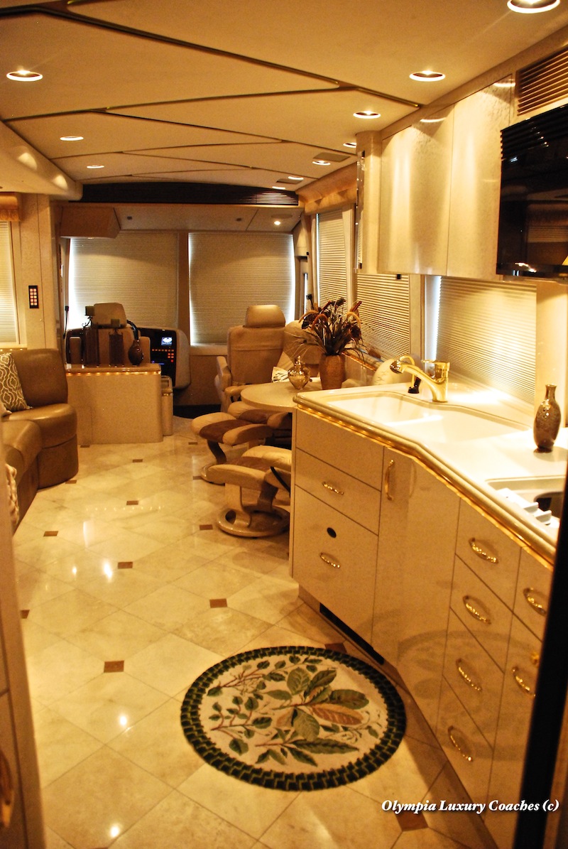 2004 Prevost Marathon XLII For Sale