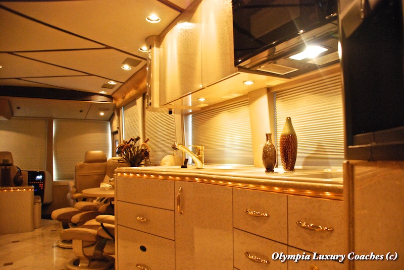 2004 Prevost Marathon XLII For Sale