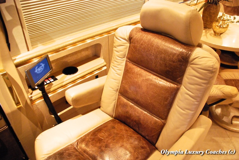 2004 Prevost Marathon XLII For Sale