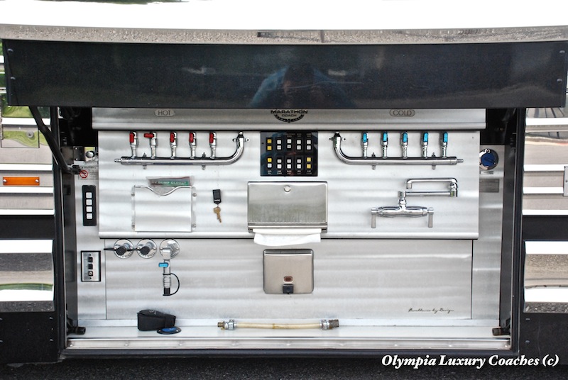 2004 Prevost Marathon XLII For Sale