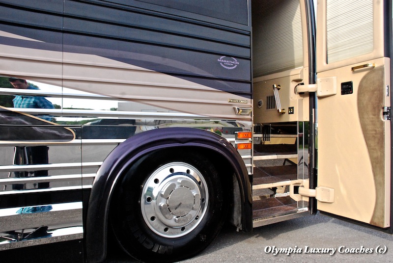 2004 Prevost Marathon XLII For Sale
