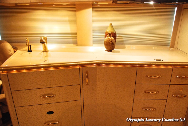 2004 Prevost Marathon XLII For Sale