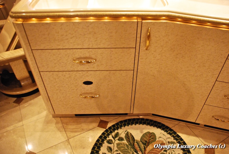 2004 Prevost Marathon XLII For Sale