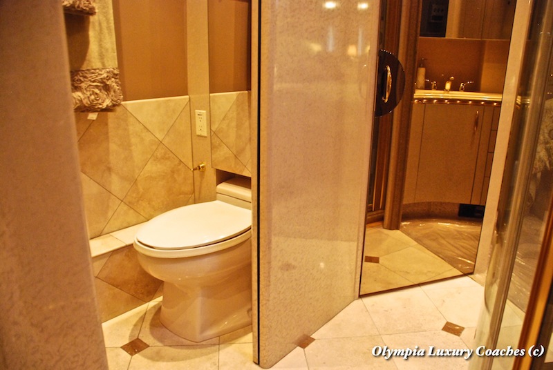 2004 Prevost Marathon XLII For Sale