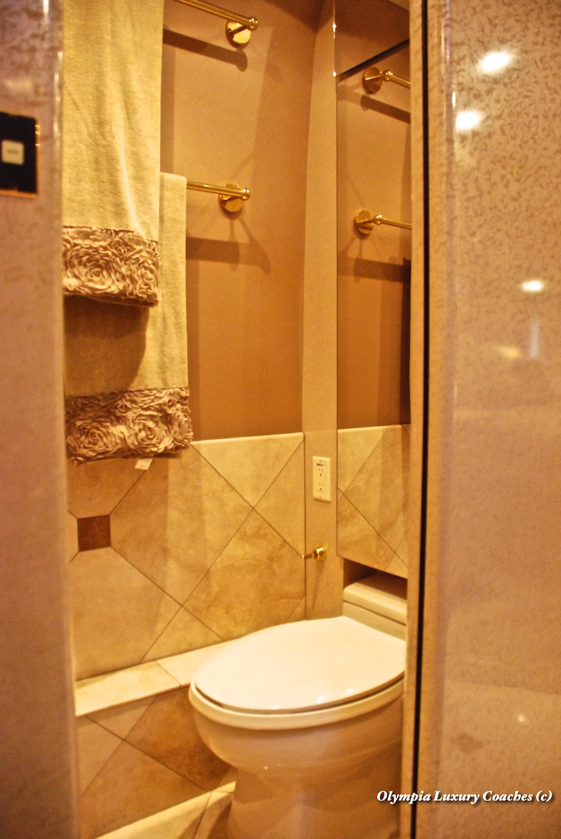 2004 Prevost Marathon XLII For Sale