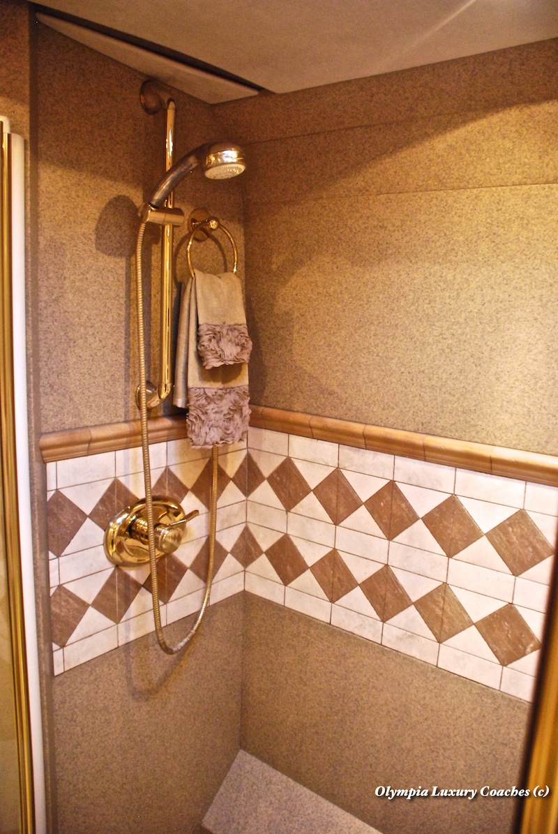 2004 Prevost Marathon XLII For Sale