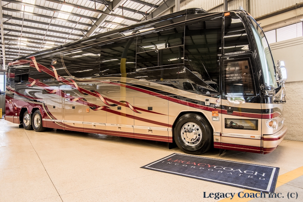 2004 Prevost Parliament H3-45 For Sale