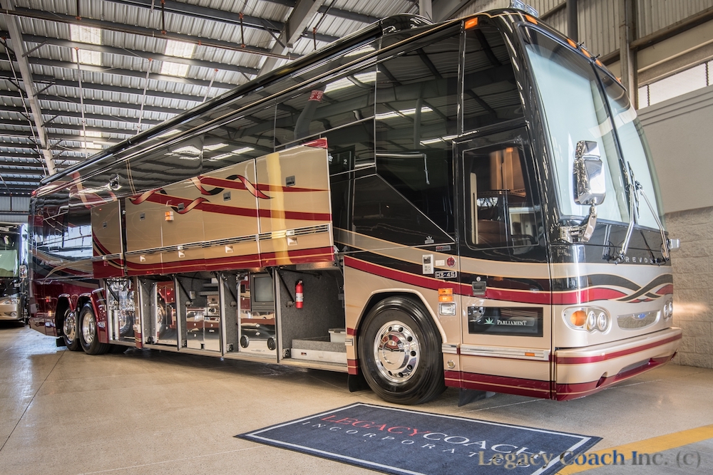 2004 Prevost Parliament H3-45 For Sale