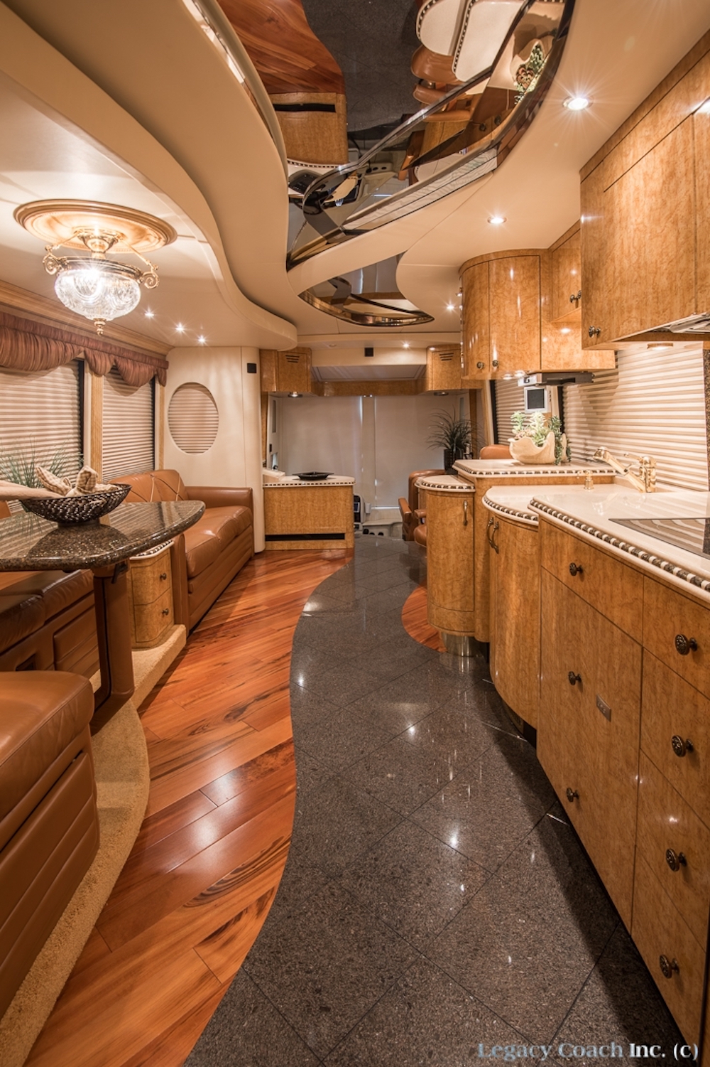 2004 Prevost Parliament H3-45 For Sale