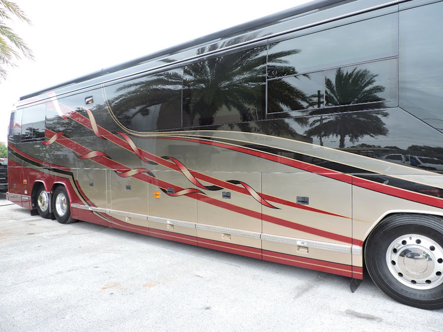 2004 Prevost Parliament H3-45 For Sale