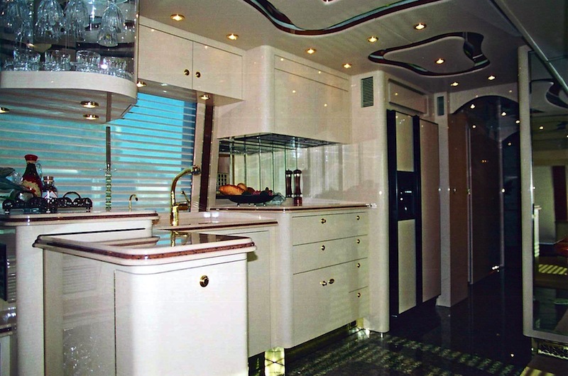 2004 Prevost Parliament H3-45 For Sale