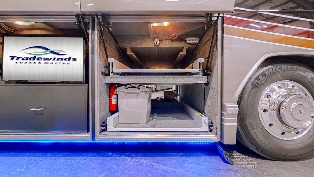 2004 Prevost Parliament H3-45 For Sale