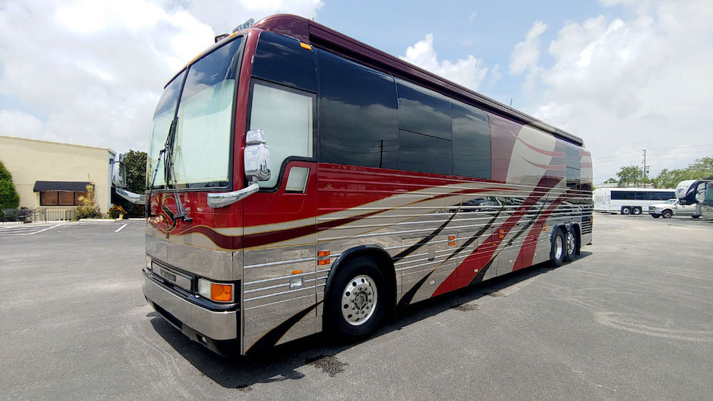 2004 Prevost Parliament XLII For Sale