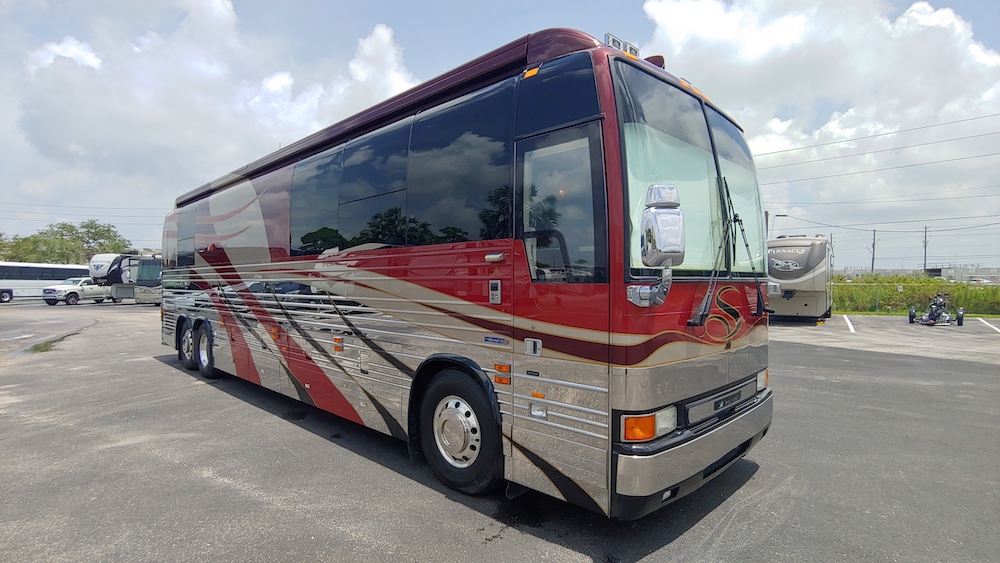 2004 Prevost Parliament XLII For Sale