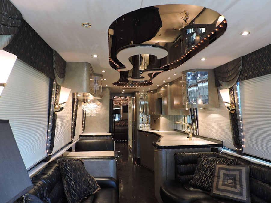 2004 Prevost Parliament XLII For Sale