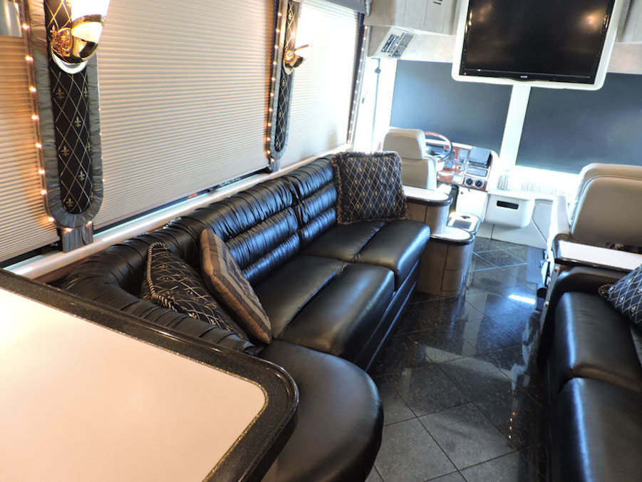 2004 Prevost Parliament XLII For Sale