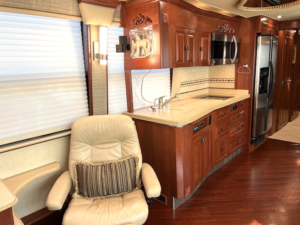 2004 Prevost Royale XLII For Sale