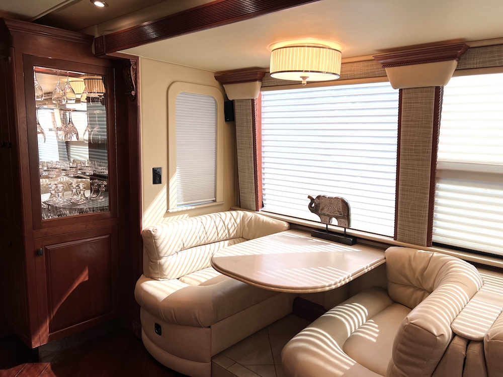 2004 Prevost Royale XLII For Sale